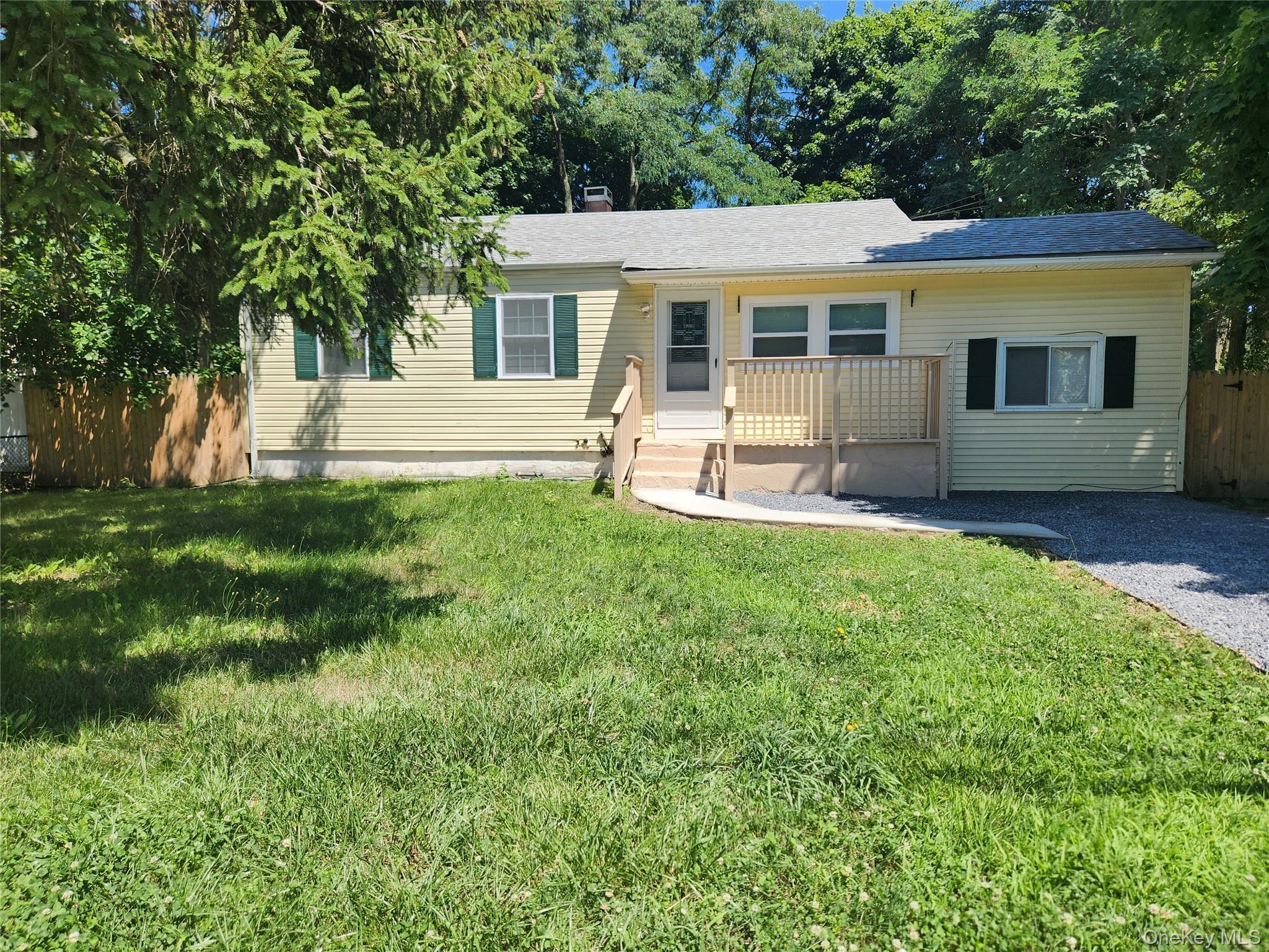 Single Family Pace Avenue Suffolk County, NY 11713, MLS-1023865-25