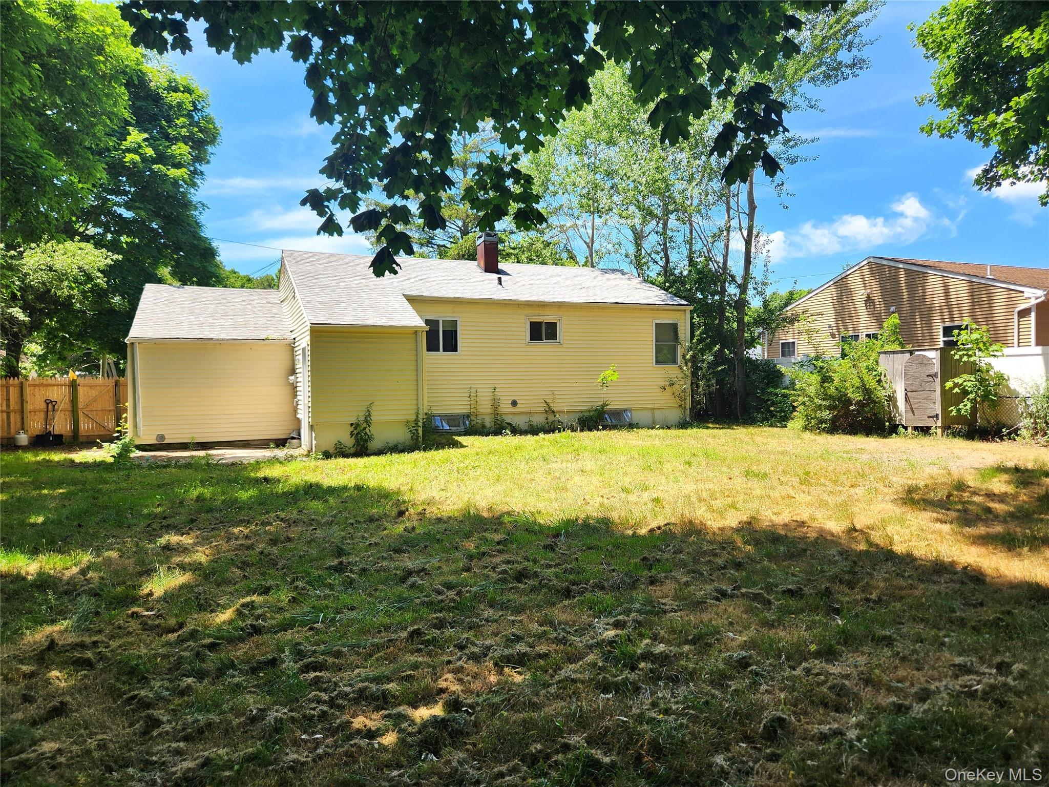 Single Family Pace Avenue Suffolk County, NY 11713, MLS-1023865-26