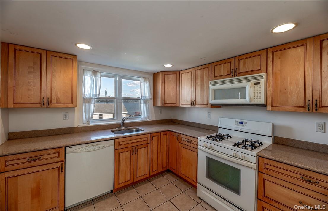 Single Family Van Houten Street  Rockland County, NY 10960, MLS-1023879-16