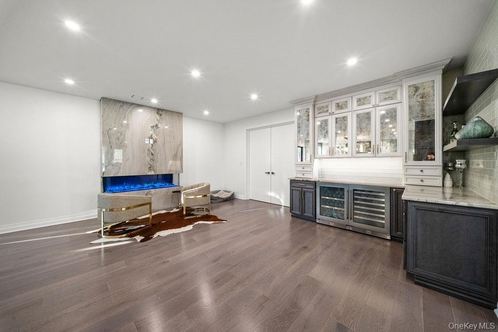Single Family Nicolosi Drive Staten Island, NY 10312, MLS-1023913-26
