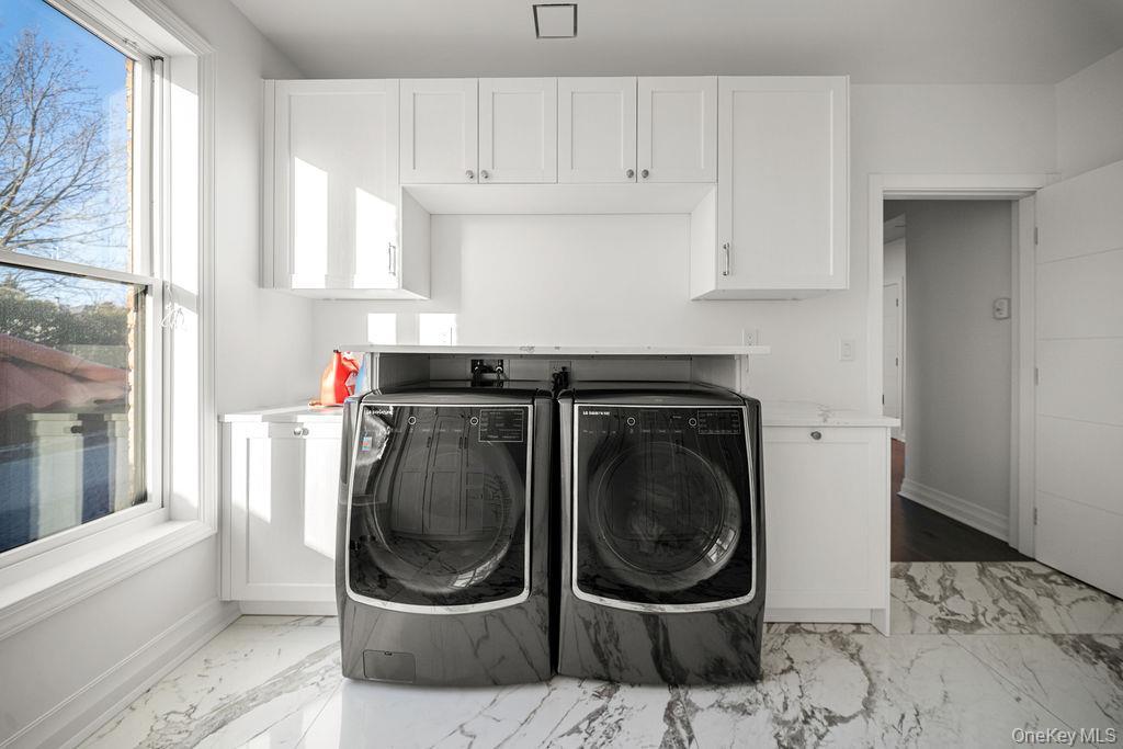 Single Family Nicolosi Drive Staten Island, NY 10312, MLS-1023913-30