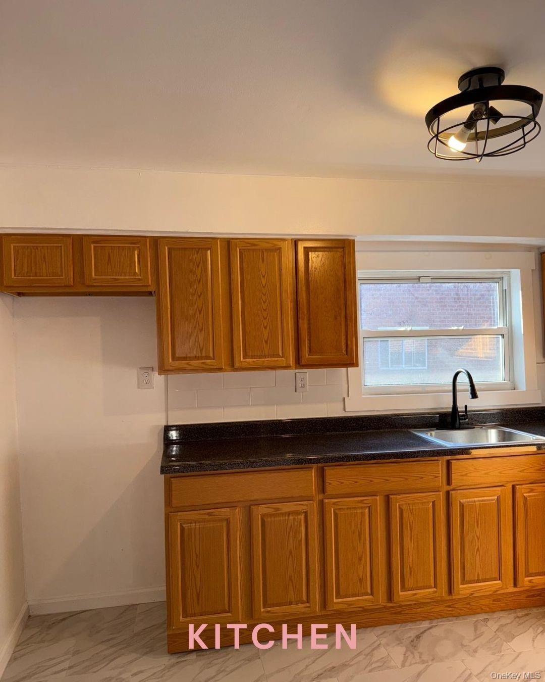Single Family E 72nd Street  Brooklyn, NY 11234, MLS-1023924-6