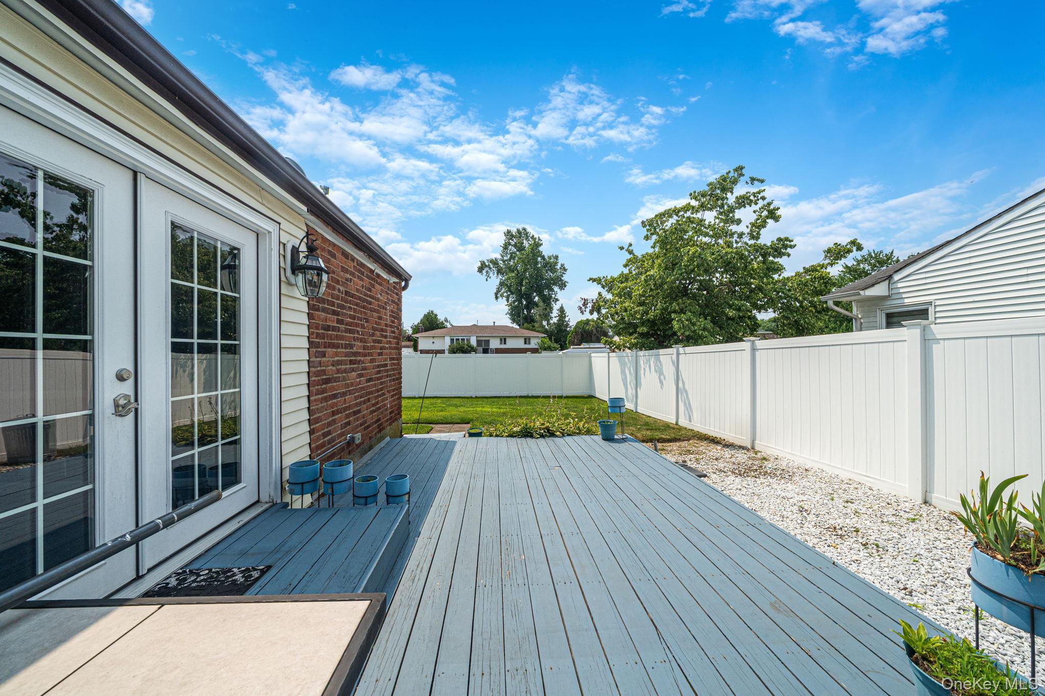 Single Family W 23rd Street  Suffolk County, NY 11729, MLS-1023928-24
