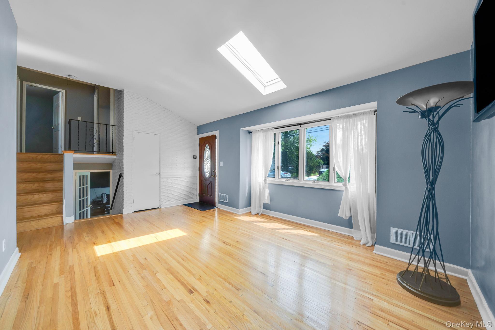 Single Family W 23rd Street  Suffolk County, NY 11729, MLS-1023928-3