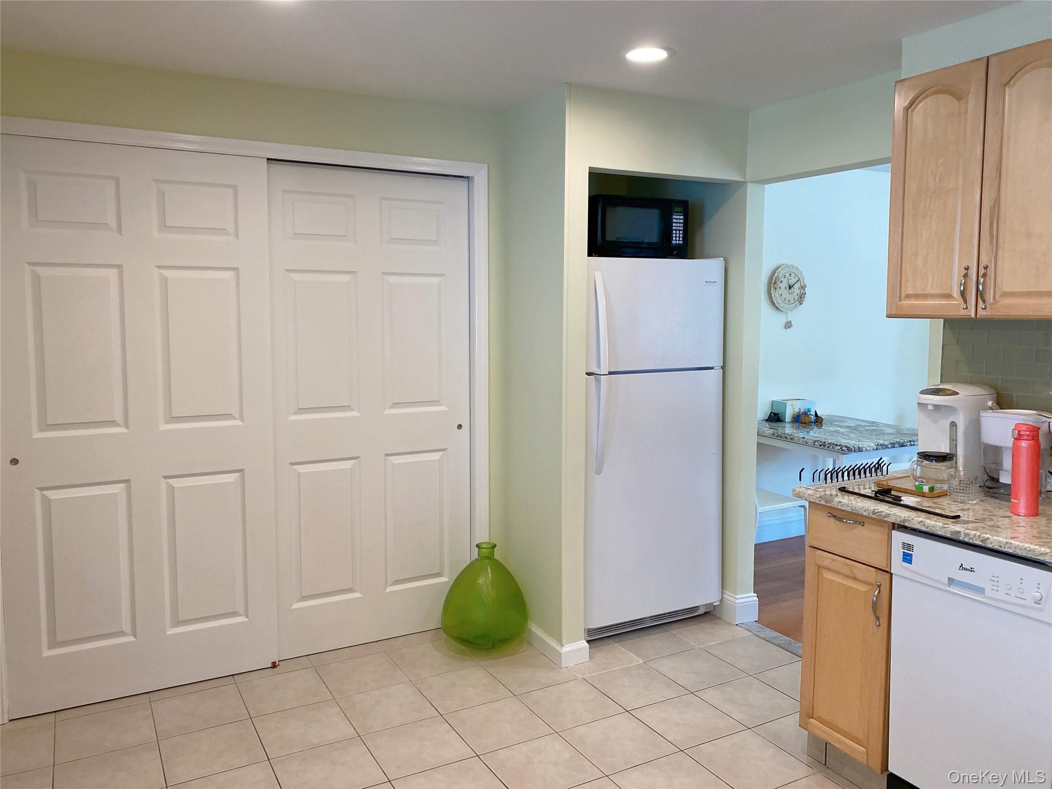 Single Family 201st Street  Queens, NY 11361, MLS-1023954-11