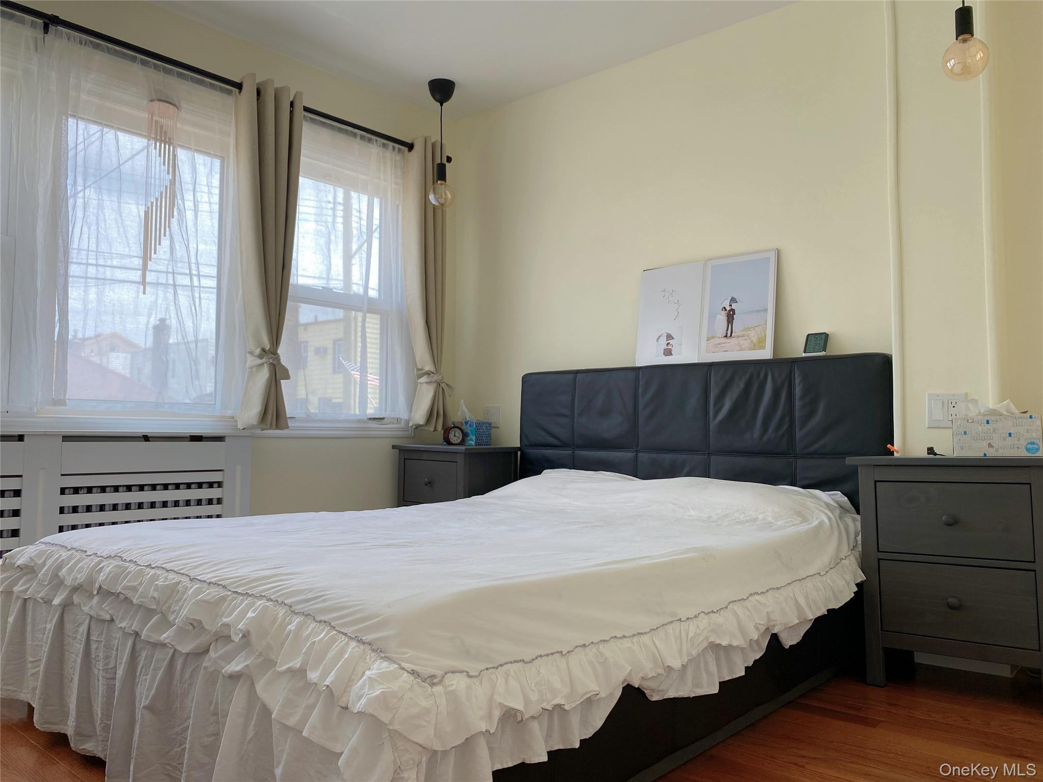 Single Family 201st Street  Queens, NY 11361, MLS-1023954-14