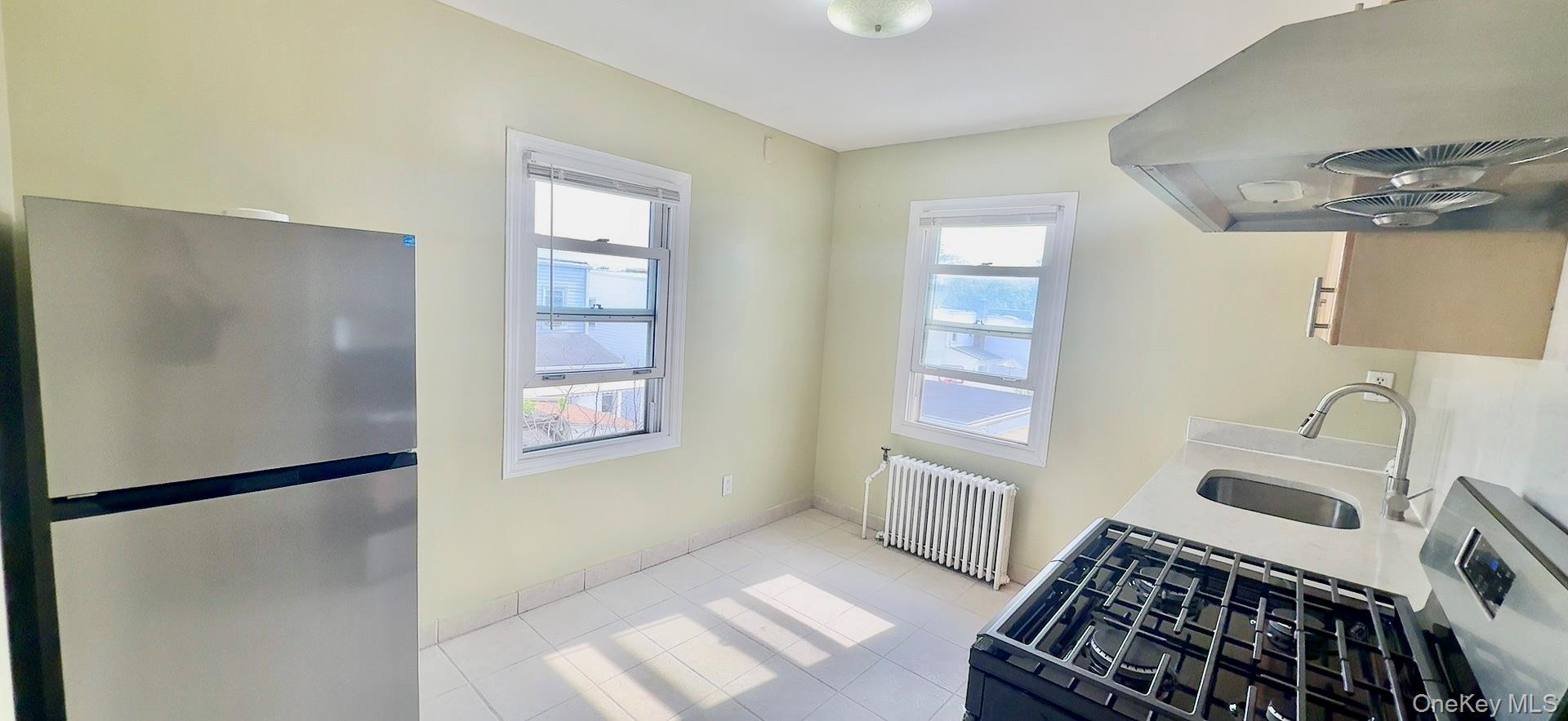 Single Family 201st Street  Queens, NY 11361, MLS-1023954-20
