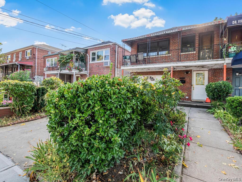 Single Family Williamsbridge Road Bronx, NY 10461, MLS-1023955-3