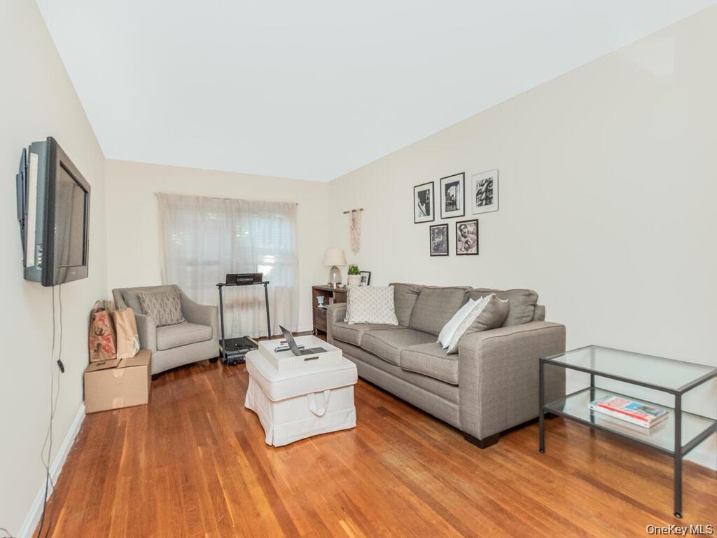 Single Family Williamsbridge Road Bronx, NY 10461, MLS-1023955-9