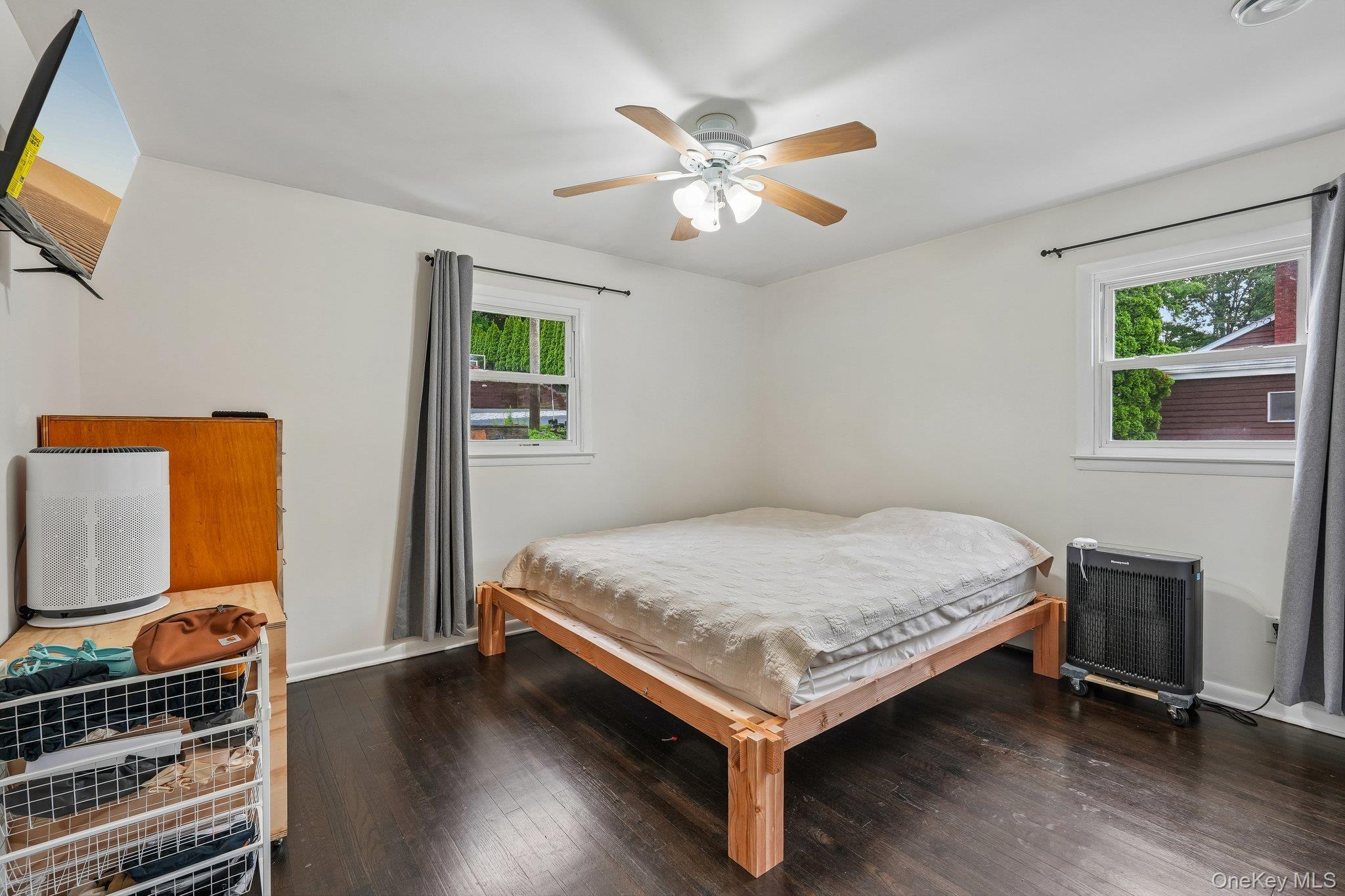 Single Family Warren Avenue  Westchester County, NY 10594, MLS-1023960-20