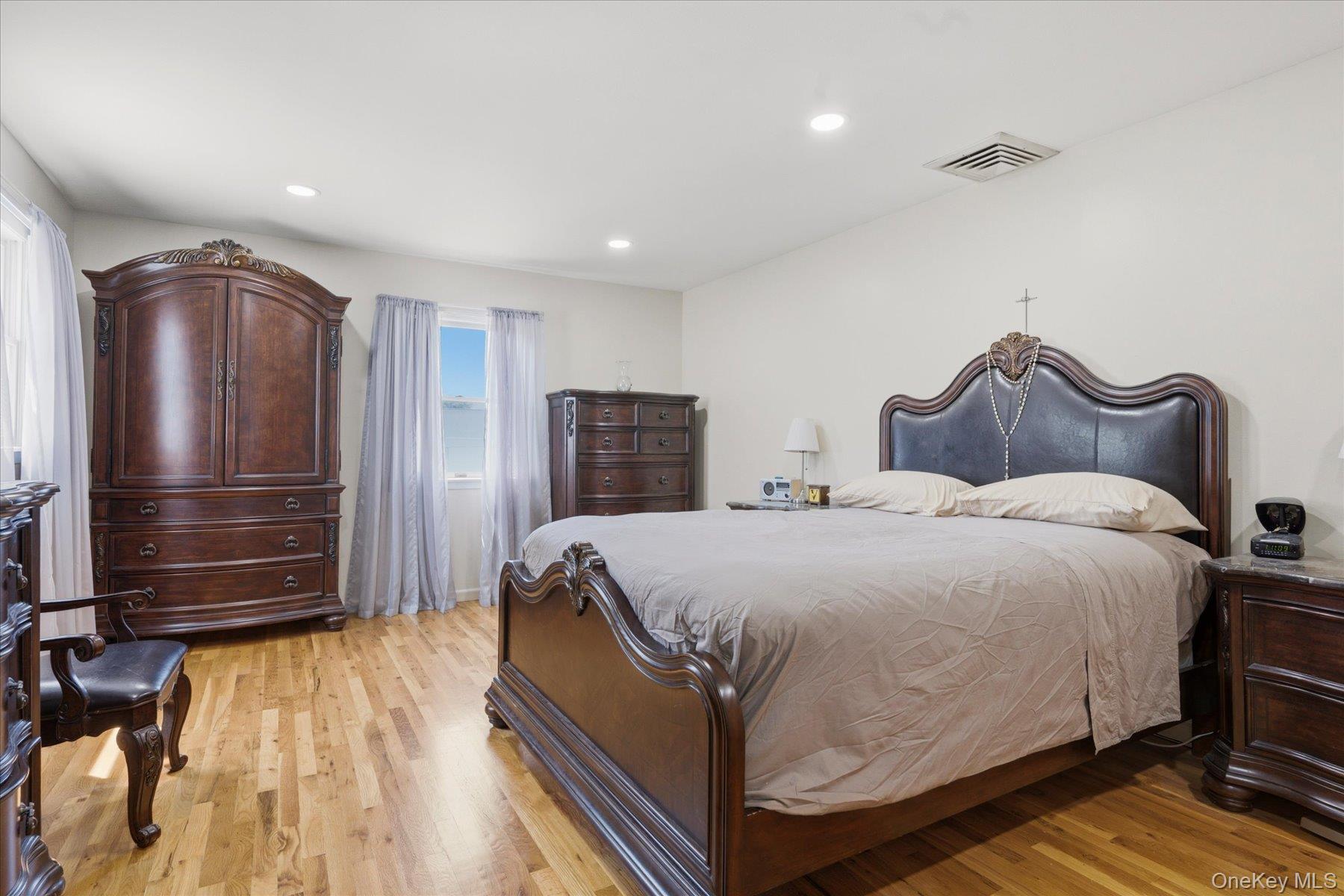 Single Family Lea Ann Terrace Nassau County, NY 11793, MLS-1023989-20