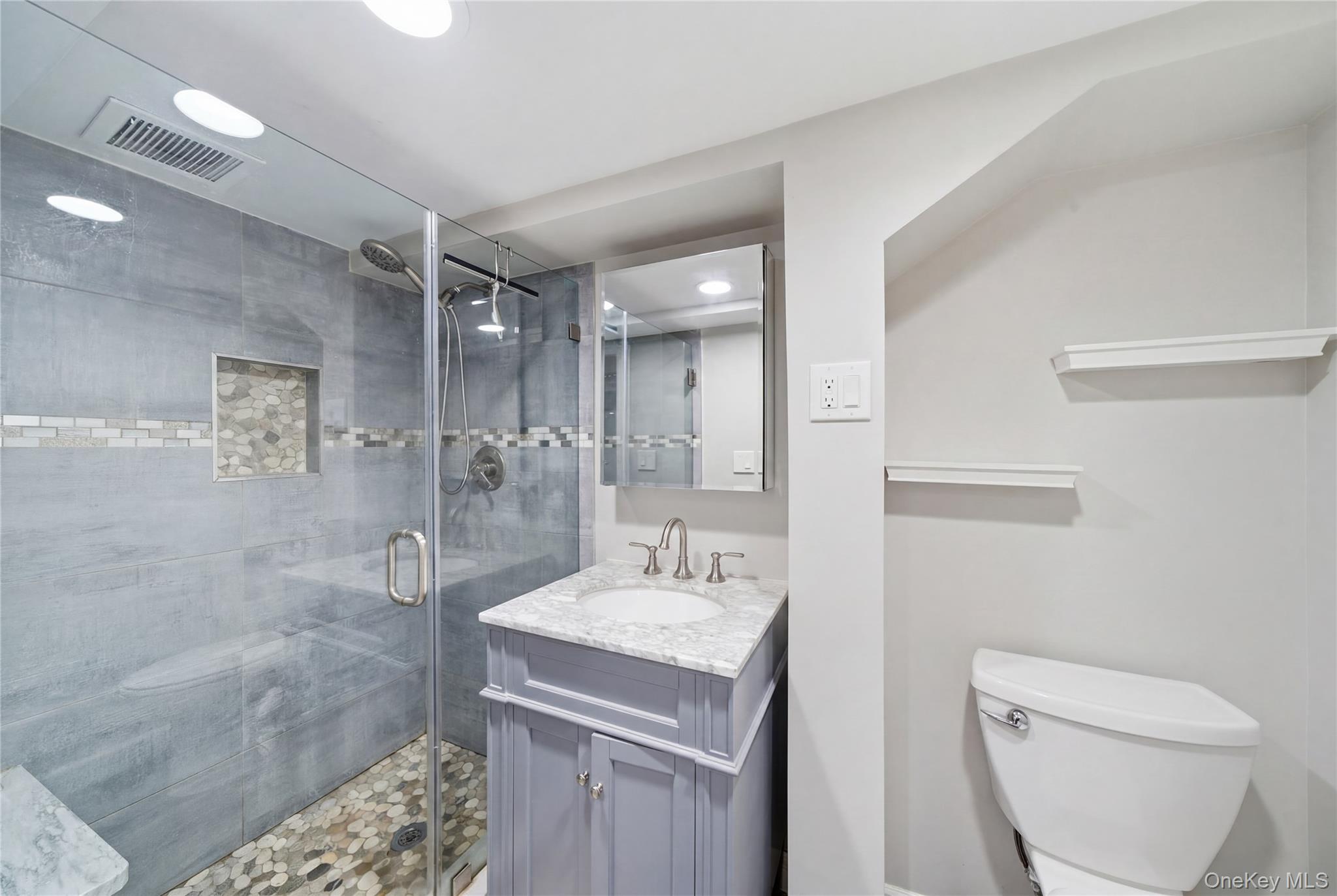 Single Family Pleasantview Street Queens, NY 11379, MLS-1024011-13