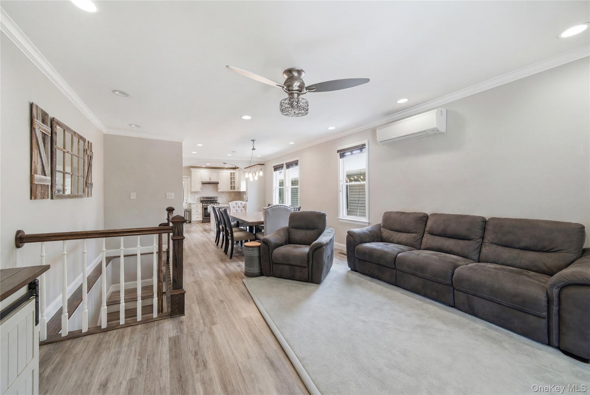 Single Family Pleasantview Street Queens, NY 11379, MLS-1024011-4