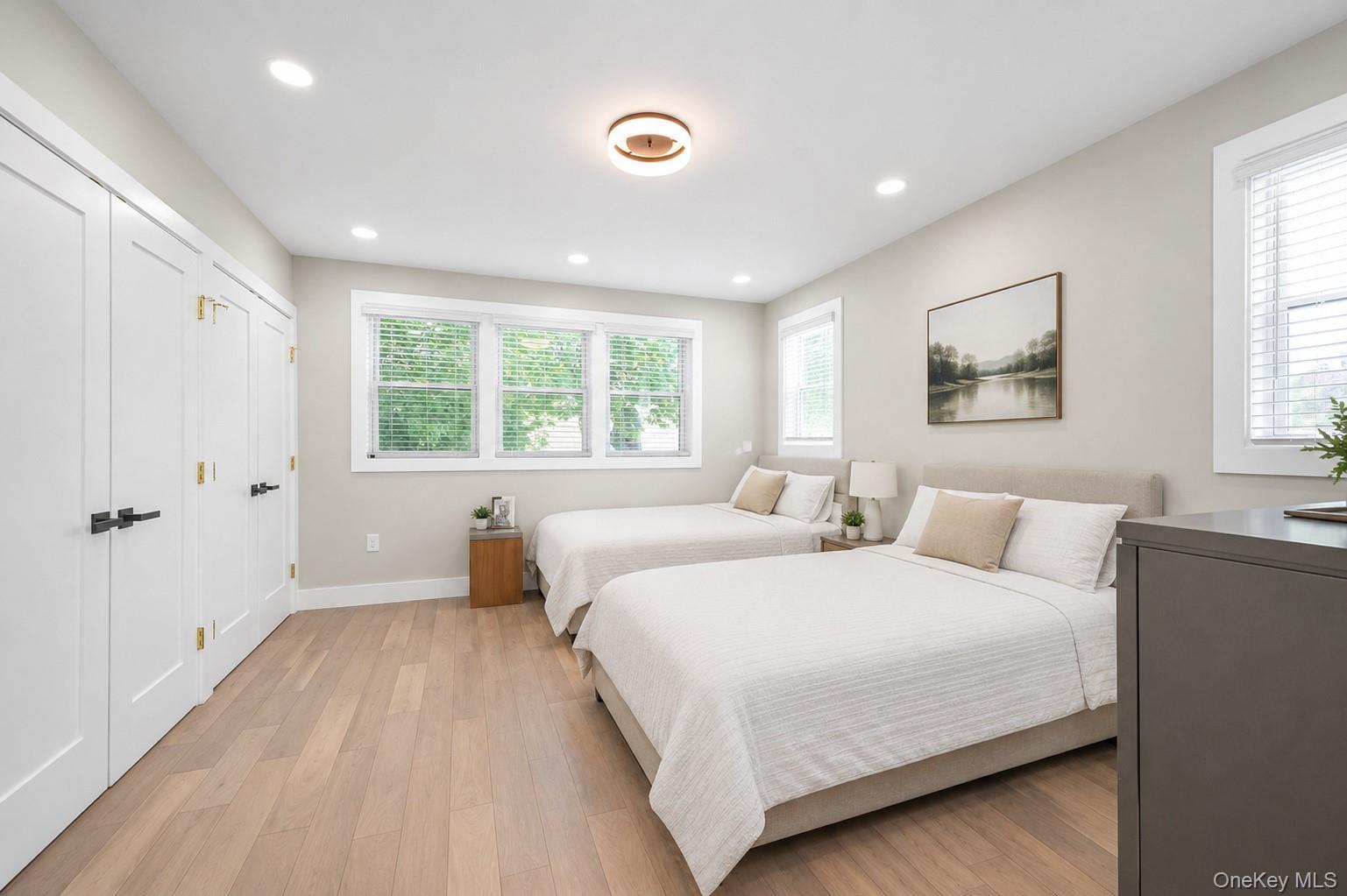 Single Family Vleigh Place  Queens, NY 11367, MLS-1024040-11