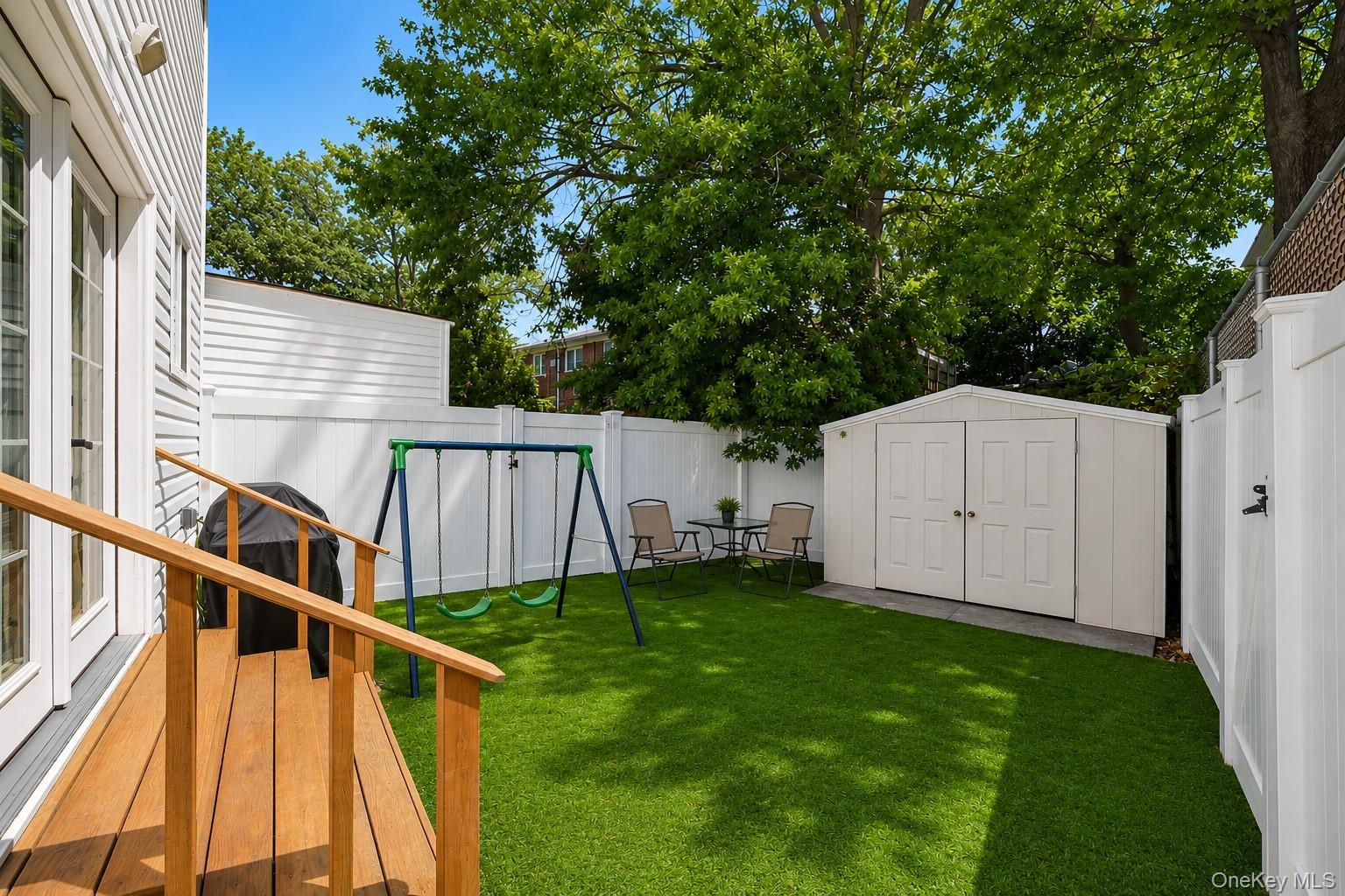 Single Family Vleigh Place  Queens, NY 11367, MLS-1024040-17