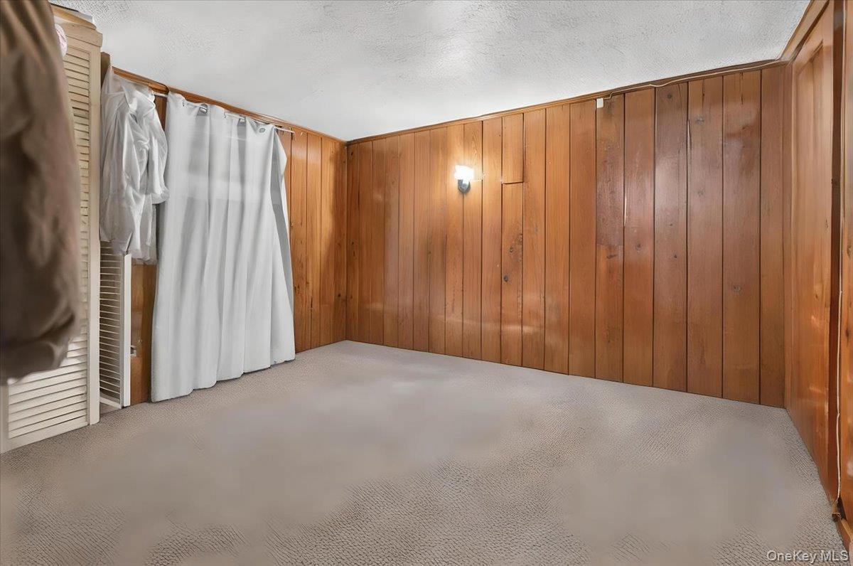 Single Family Fish Avenue  Bronx, NY 10469, MLS-1024078-6