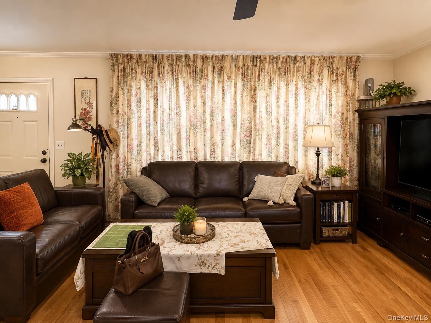 Single Family 248th Street Queens, NY 11363, MLS-1024097-4