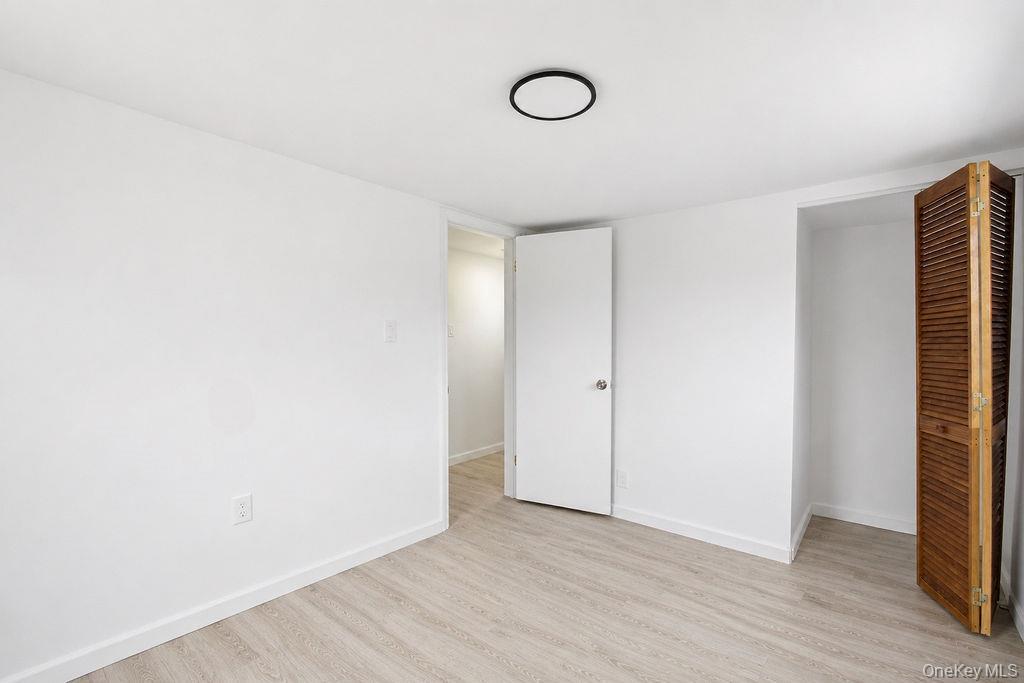 Single Family Broadway Queens, NY 11414, MLS-1024113-12