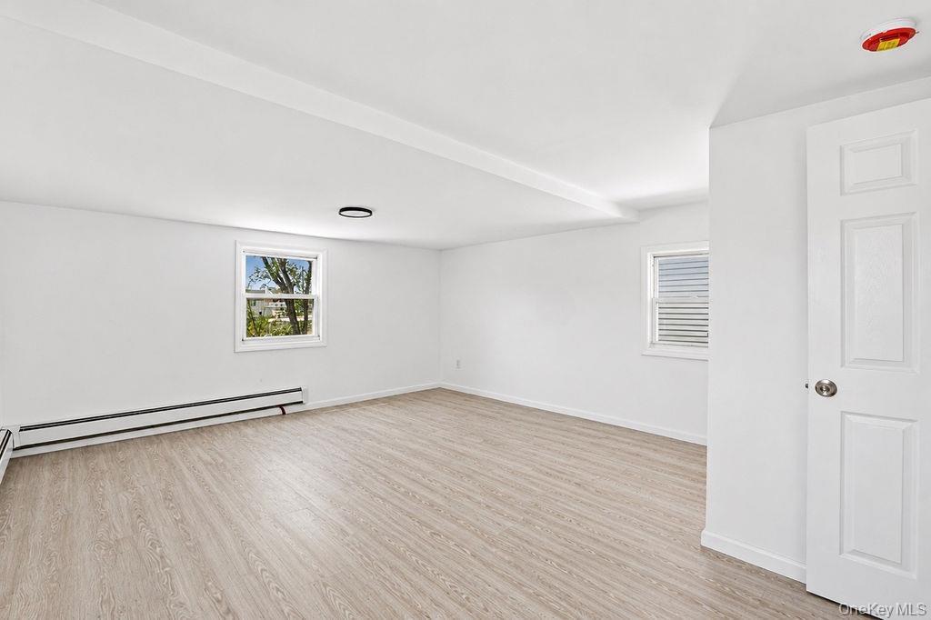Single Family Broadway Queens, NY 11414, MLS-1024113-16