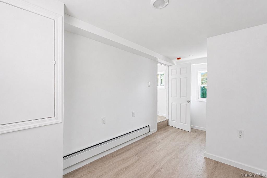 Single Family Broadway Queens, NY 11414, MLS-1024113-20