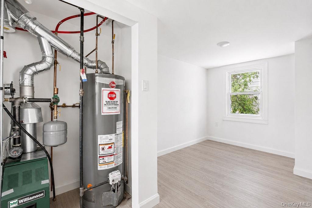 Single Family Broadway Queens, NY 11414, MLS-1024113-21