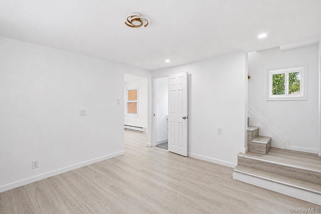 Single Family Broadway Queens, NY 11414, MLS-1024113-9