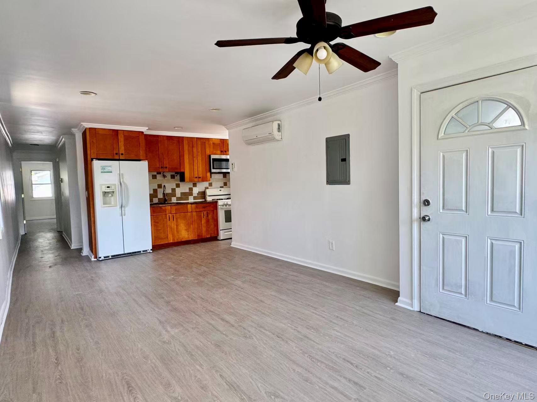 Single Family 249th Street  Queens, NY 11363, MLS-1024131-15