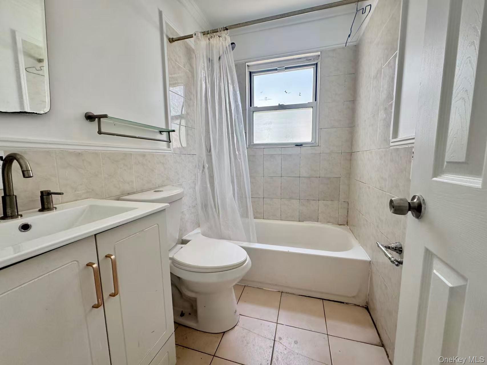 Single Family 249th Street  Queens, NY 11363, MLS-1024131-17