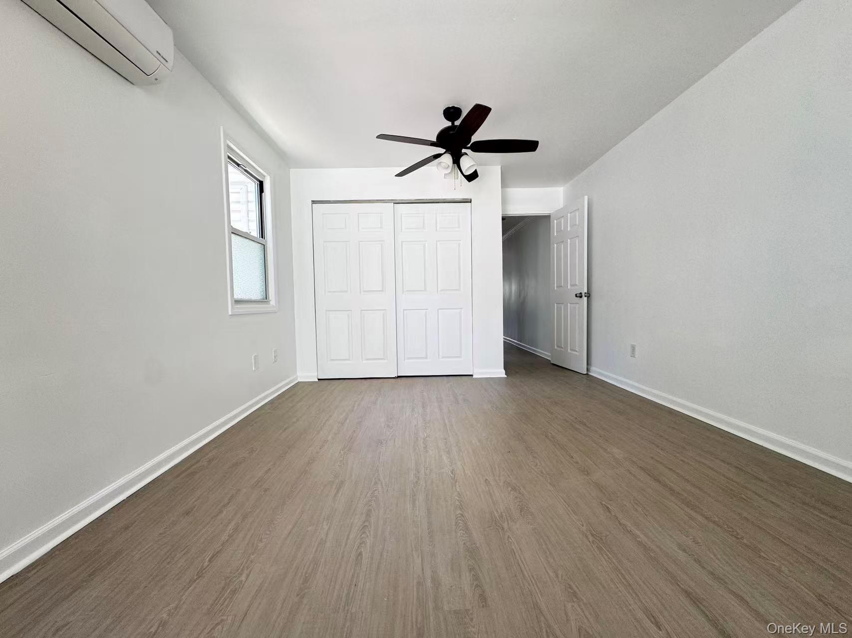 Single Family 249th Street  Queens, NY 11363, MLS-1024131-21