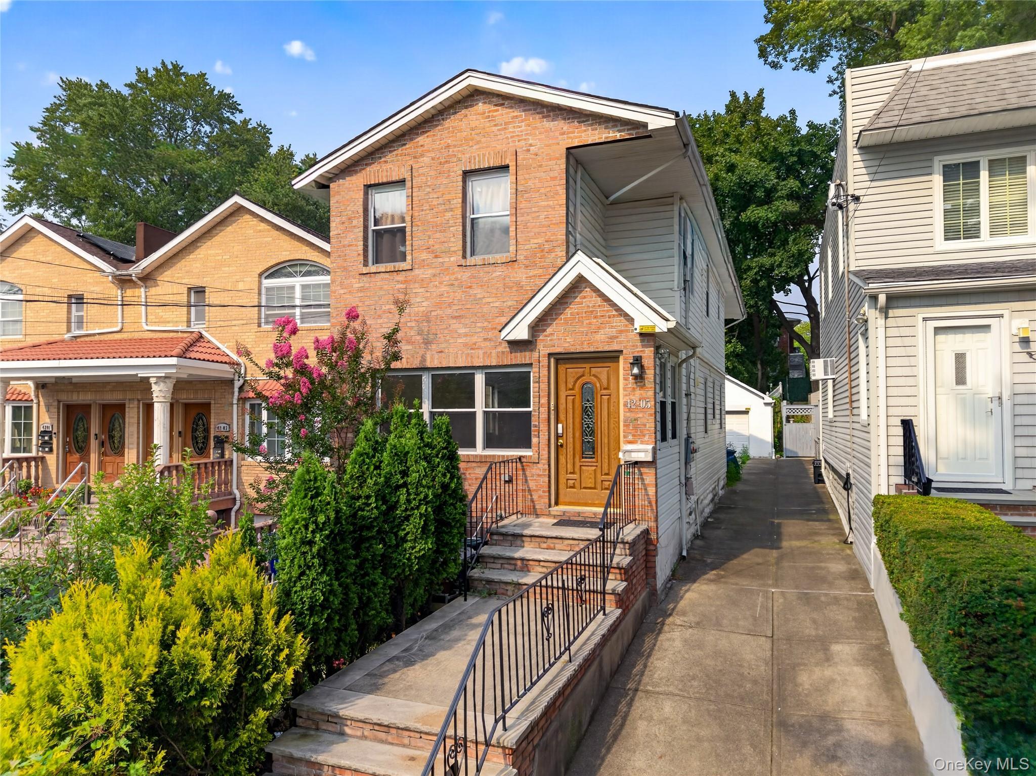 Single Family 249th Street  Queens, NY 11363, MLS-1024131-3