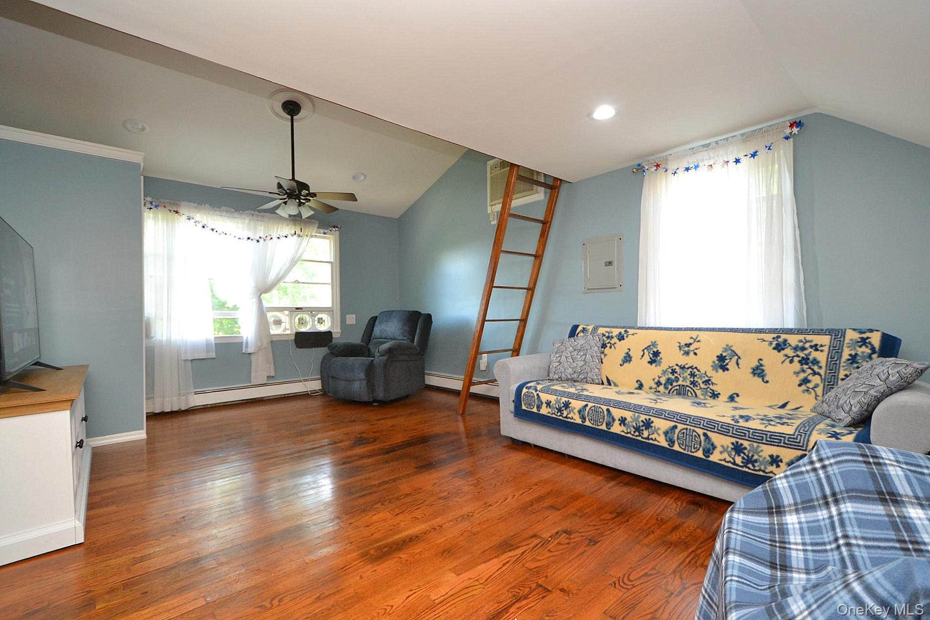 Single Family Stahley Street Suffolk County, NY 11717, MLS-1024146-16