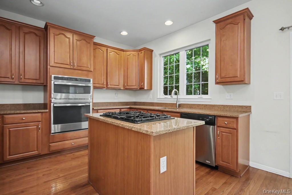 Single Family Vassar Place Dutchess County, NY 12524, MLS-1024194-10