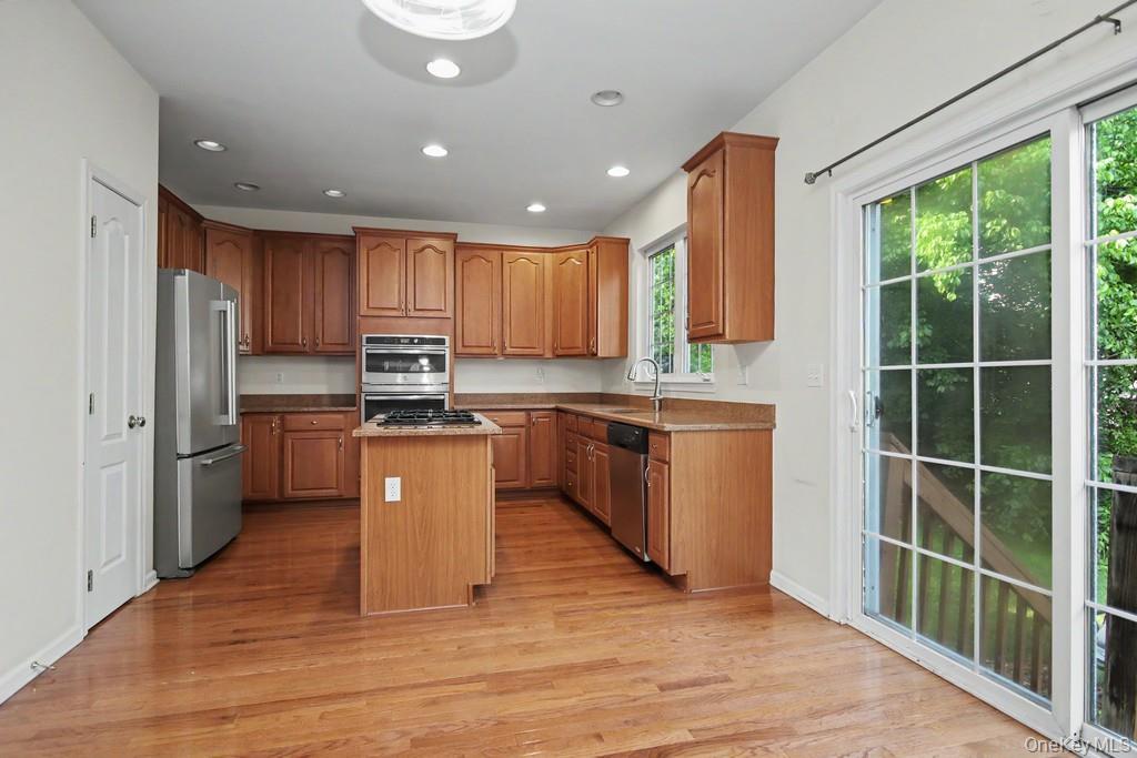 Single Family Vassar Place Dutchess County, NY 12524, MLS-1024194-11