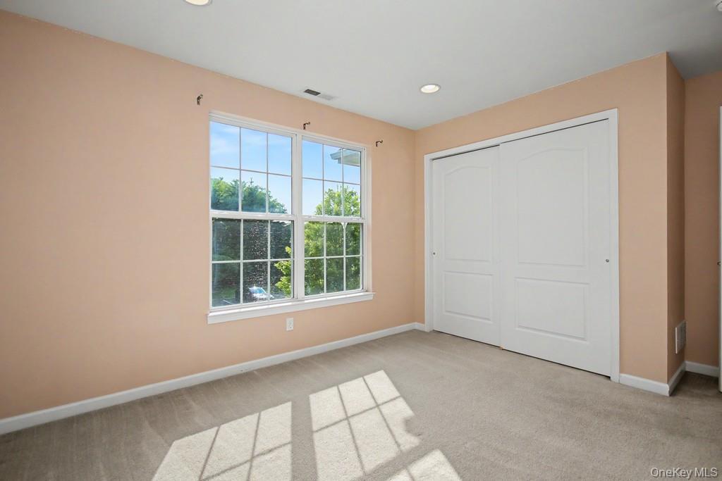 Single Family Vassar Place Dutchess County, NY 12524, MLS-1024194-25