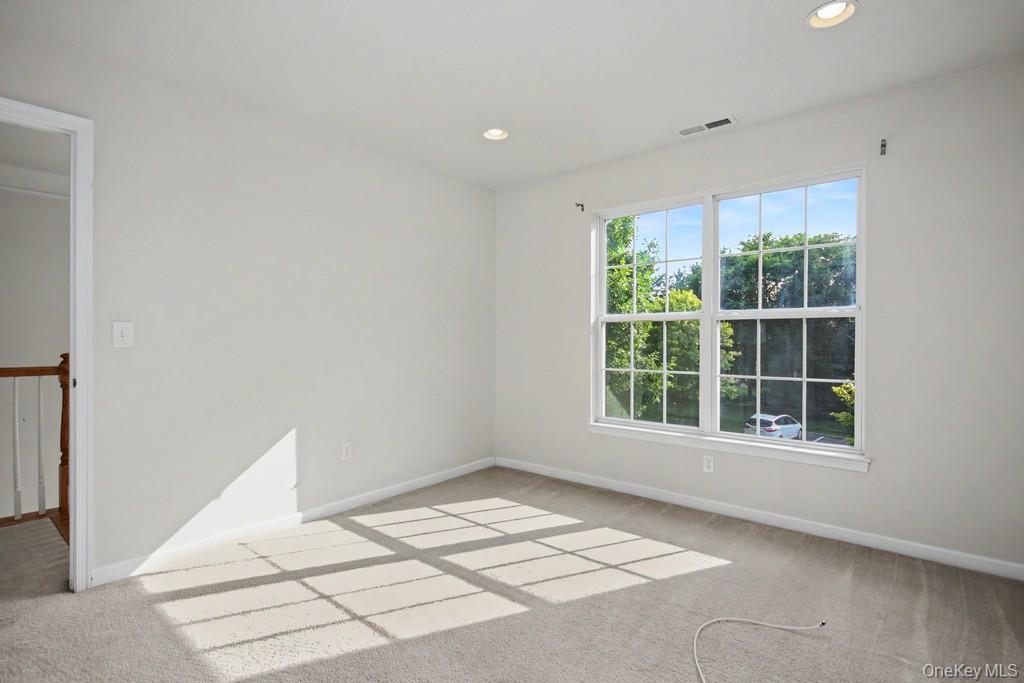 Single Family Vassar Place Dutchess County, NY 12524, MLS-1024194-28