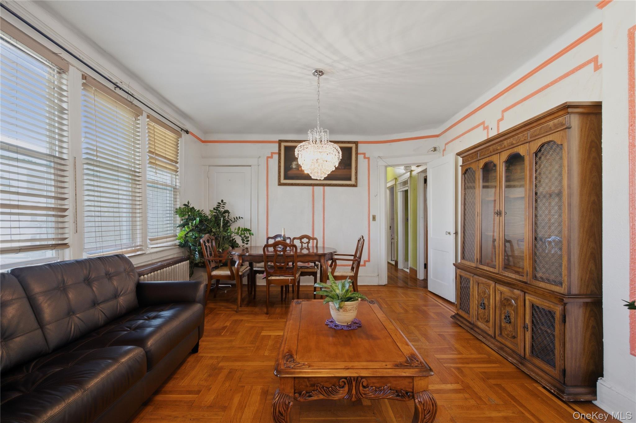 Single Family E 224th Street Bronx, NY 10466, MLS-1024200-4