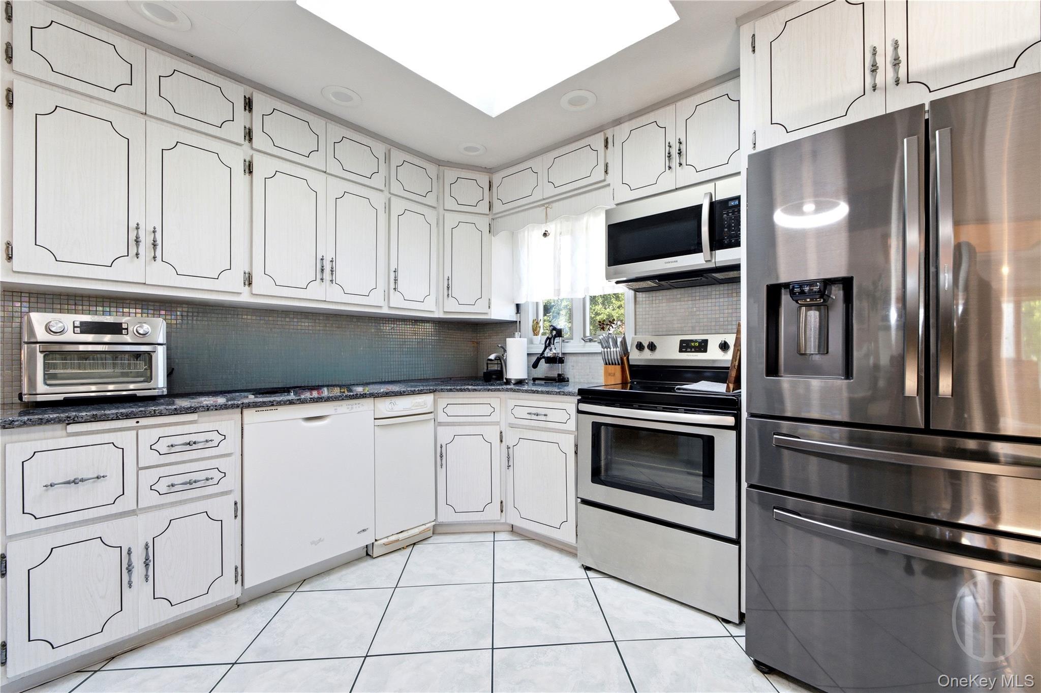 Single Family Intervale Avenue  Nassau County, NY 11735, MLS-1024203-10