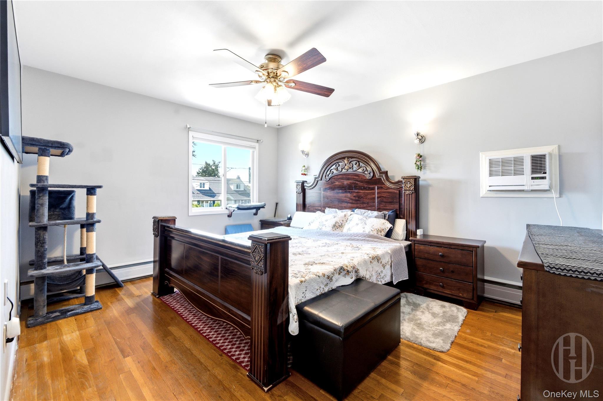 Single Family Intervale Avenue  Nassau County, NY 11735, MLS-1024203-16