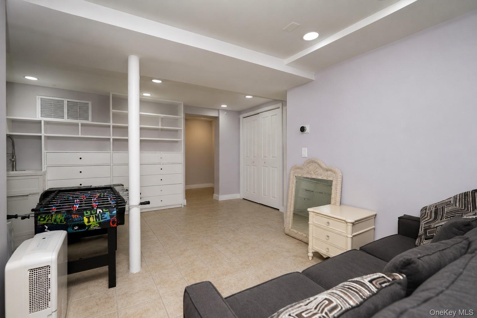 Single Family Reid Ave Staten Island, NY 10305, MLS-1024207-33