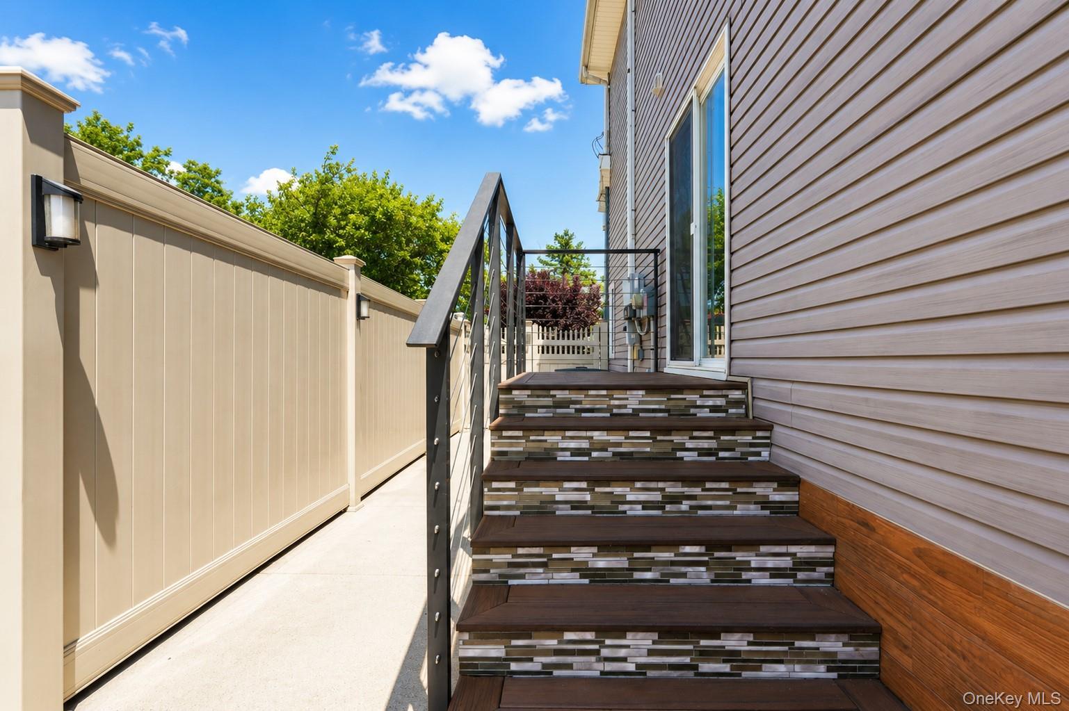 Single Family Reid Ave Staten Island, NY 10305, MLS-1024207-34