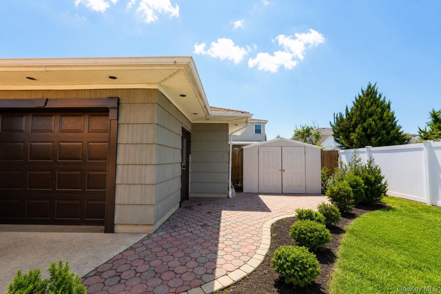 Single Family Reid Ave Staten Island, NY 10305, MLS-1024207-8
