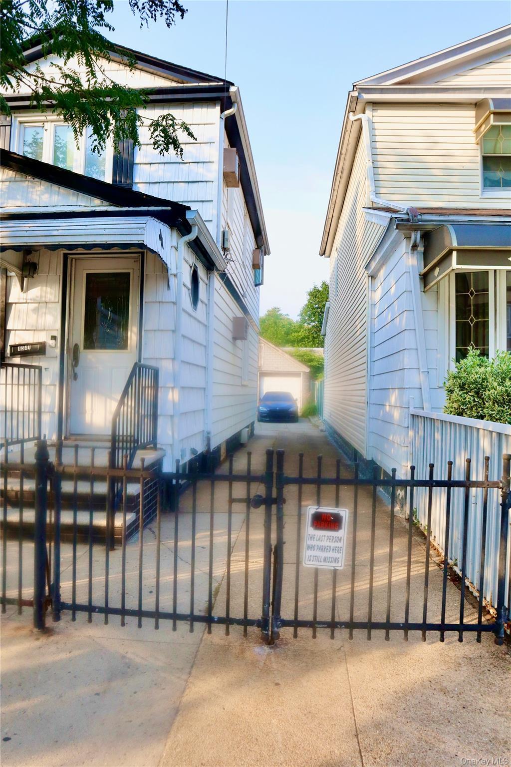 Single Family E 95th Street  Brooklyn, NY 11236, MLS-1024213-15