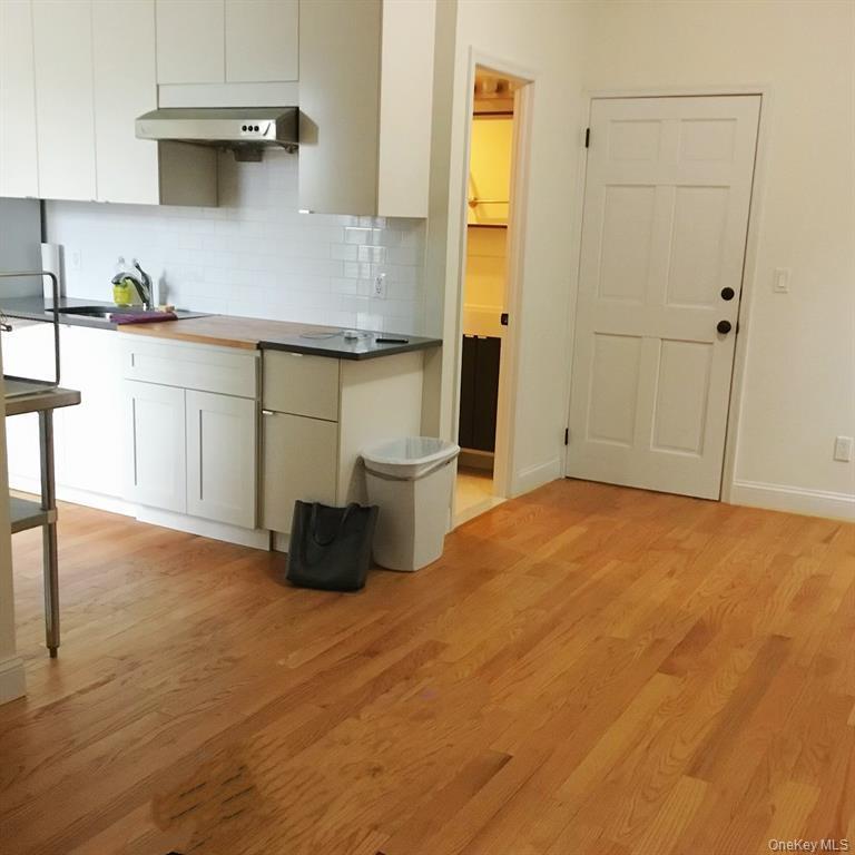 Single Family Woodside Avenue  Queens, NY 11377, MLS-1024224-12
