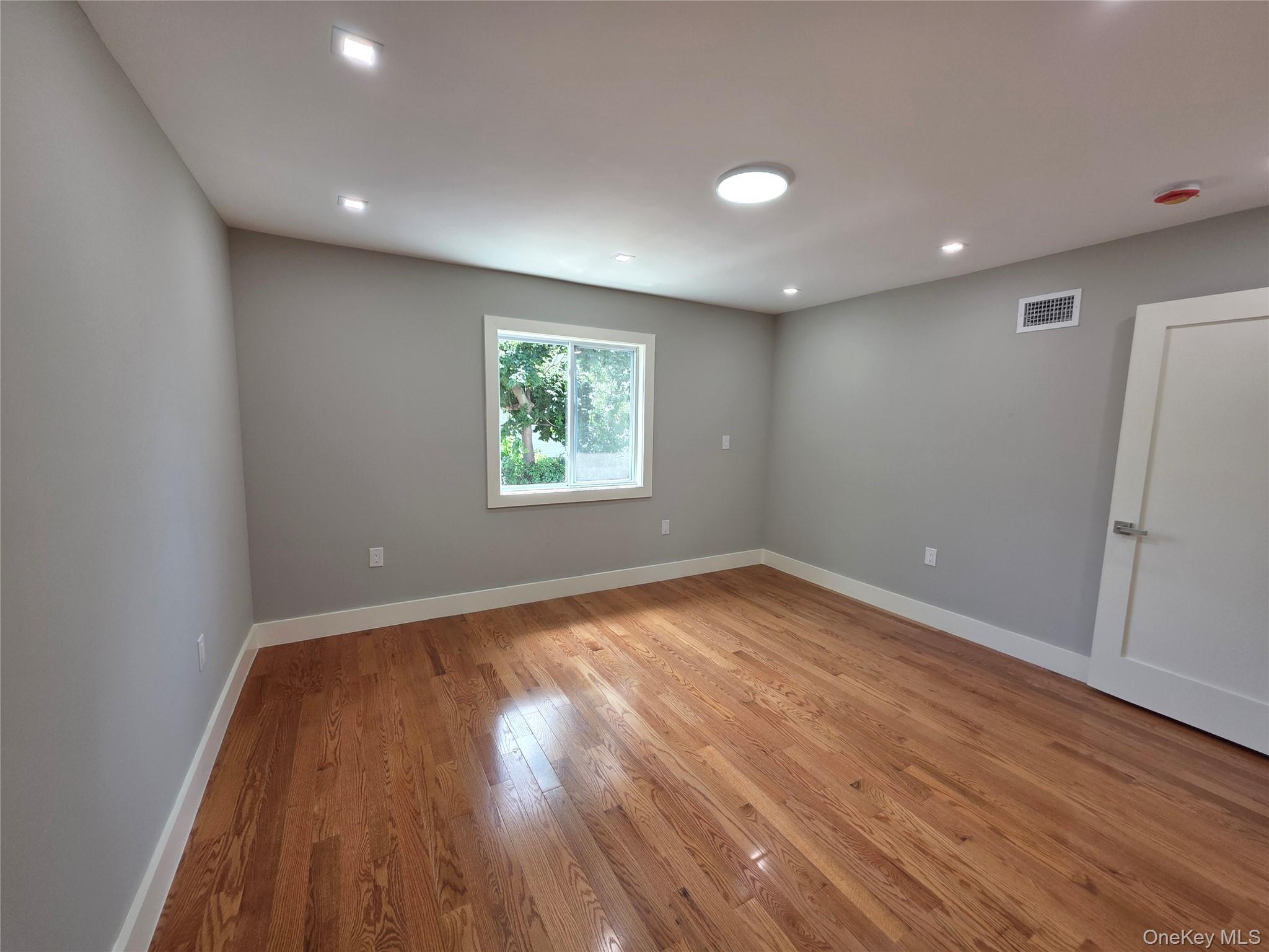 Single Family 229th Street Queens, NY 11413, MLS-1024228-18