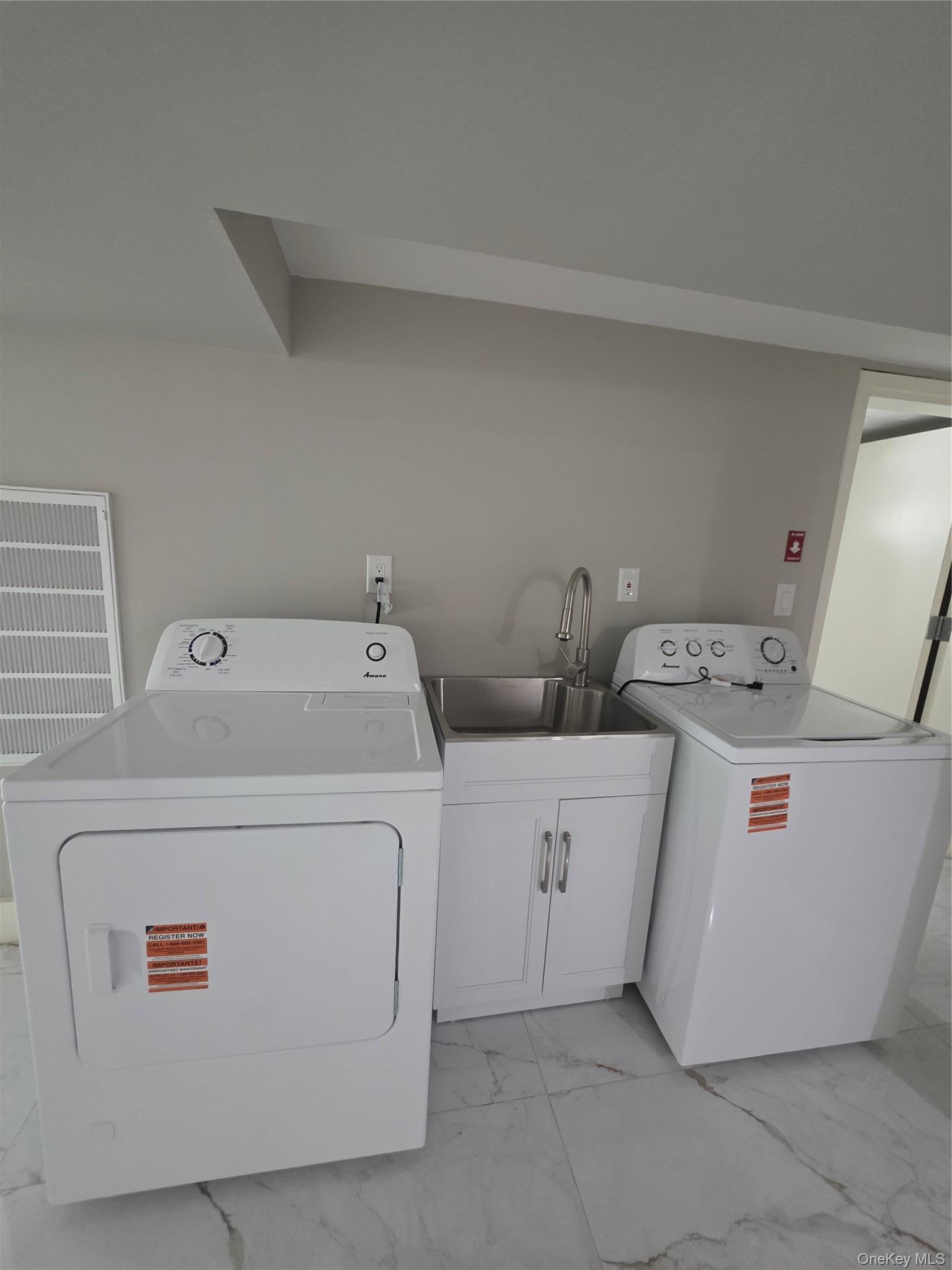 Single Family 229th Street Queens, NY 11413, MLS-1024228-25