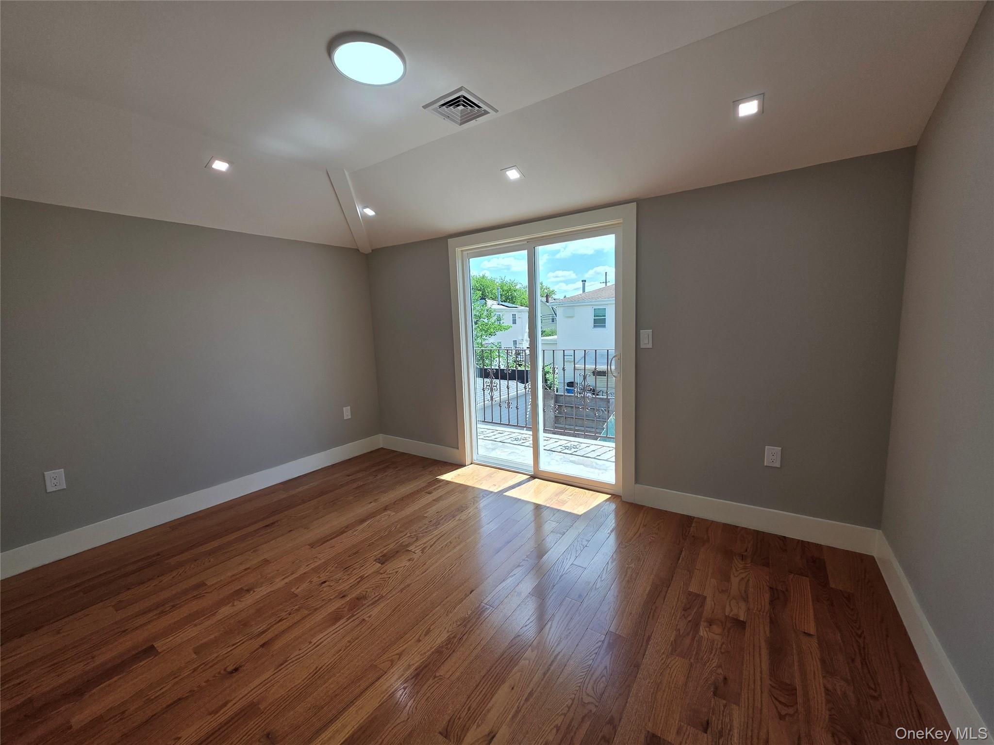 Single Family 229th Street Queens, NY 11413, MLS-1024228-32