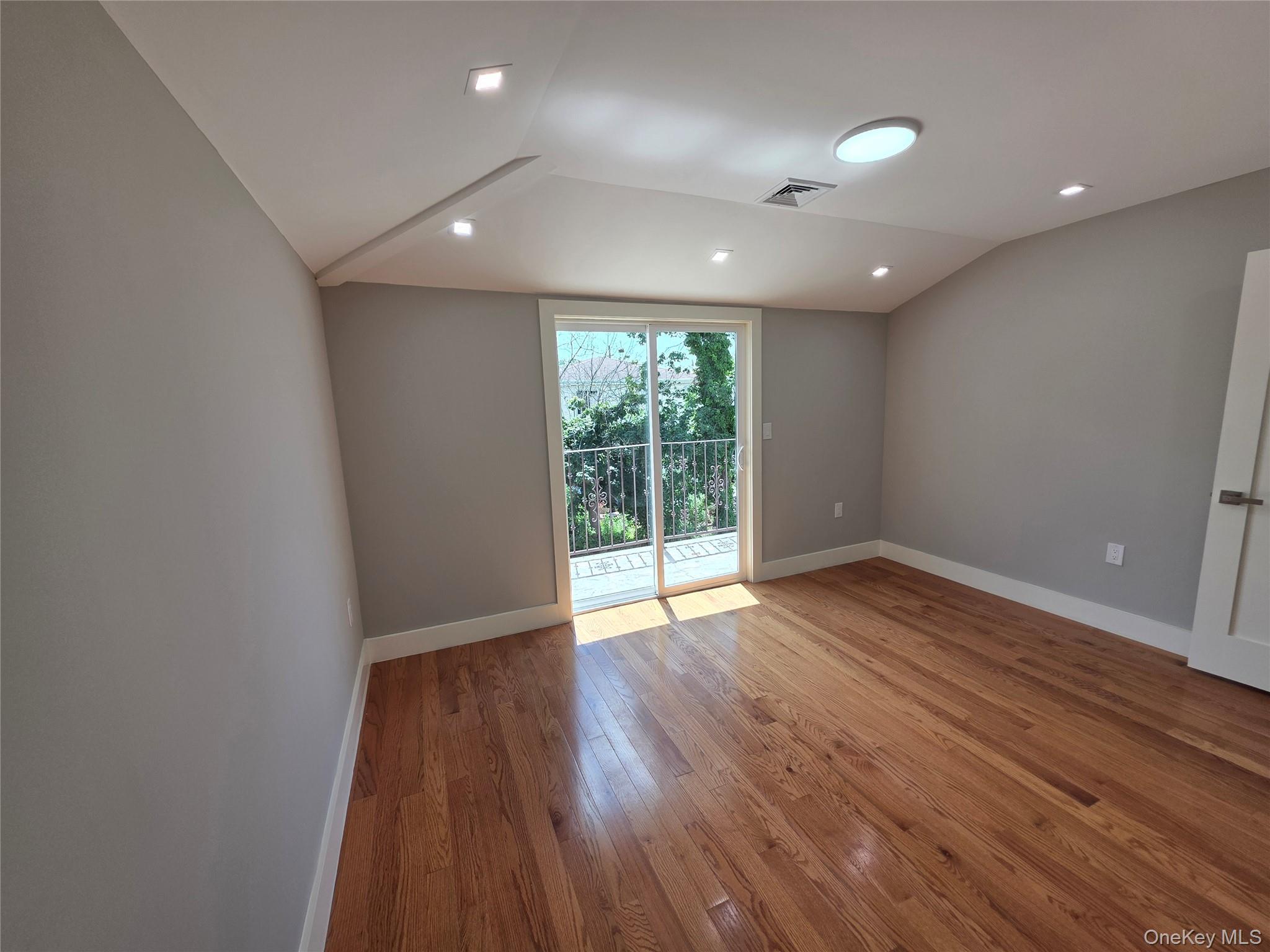 Single Family 229th Street Queens, NY 11413, MLS-1024228-35