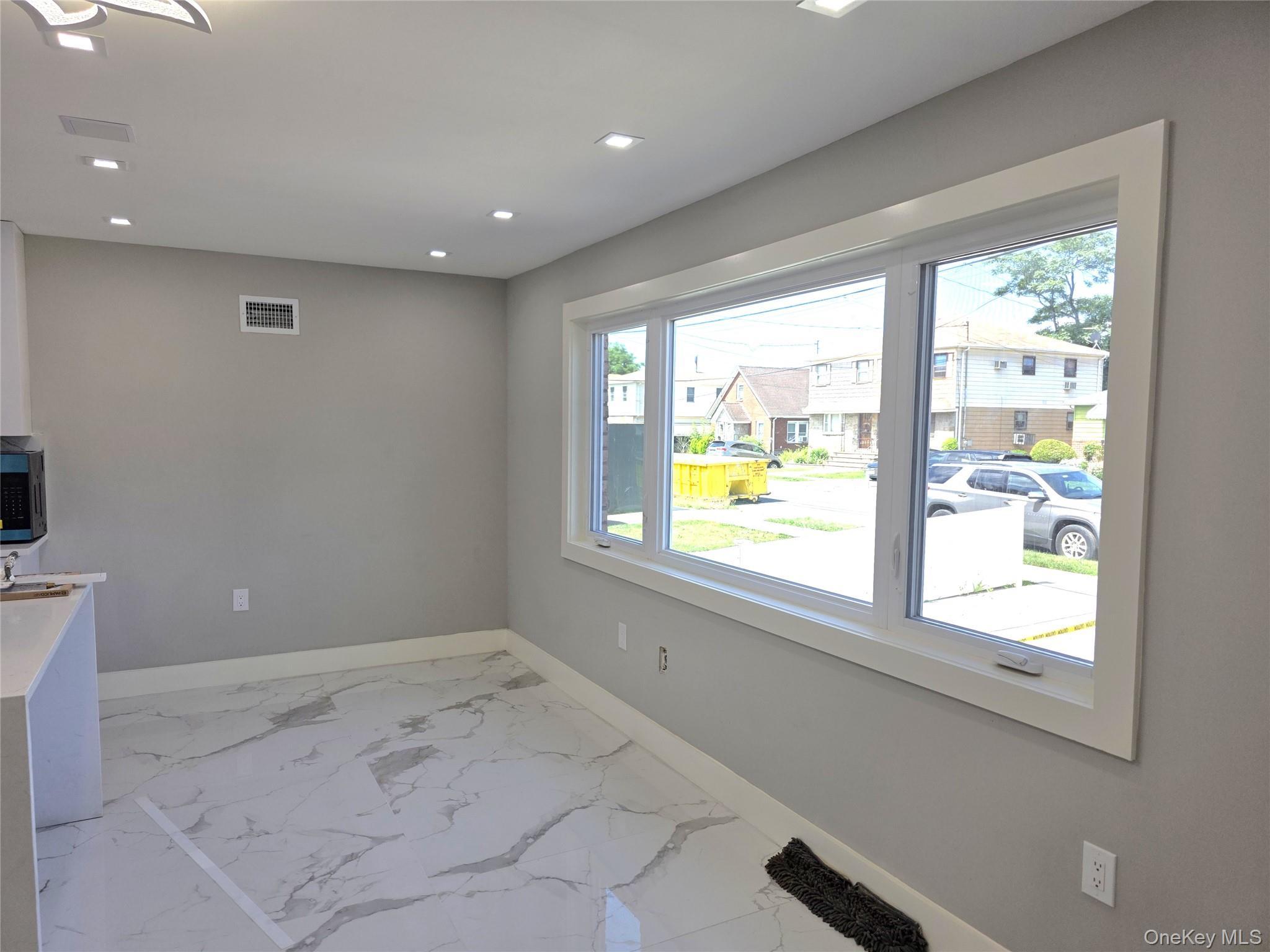 Single Family 229th Street Queens, NY 11413, MLS-1024228-4