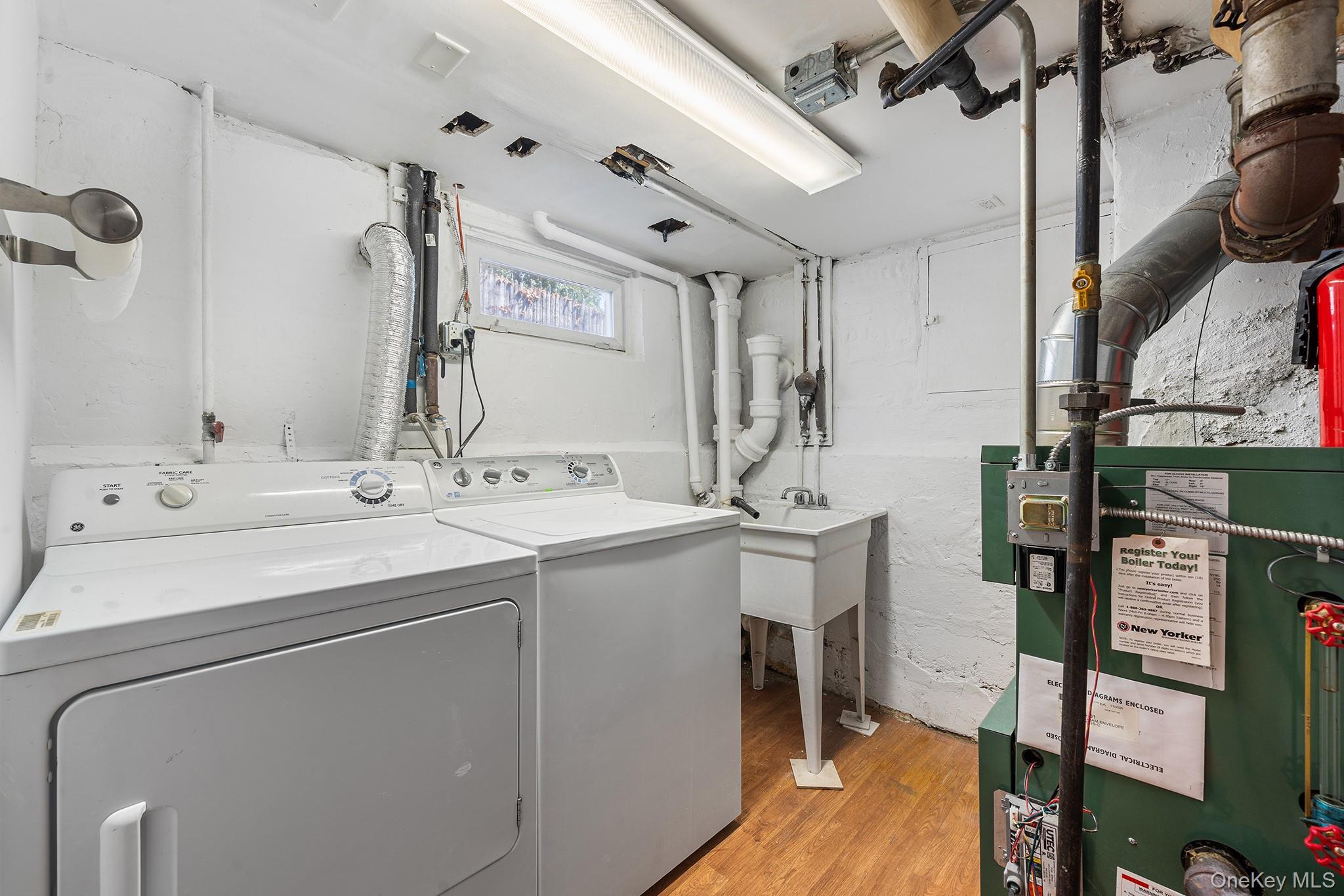 Single Family 168th Street Queens, NY 11365, MLS-1024235-15