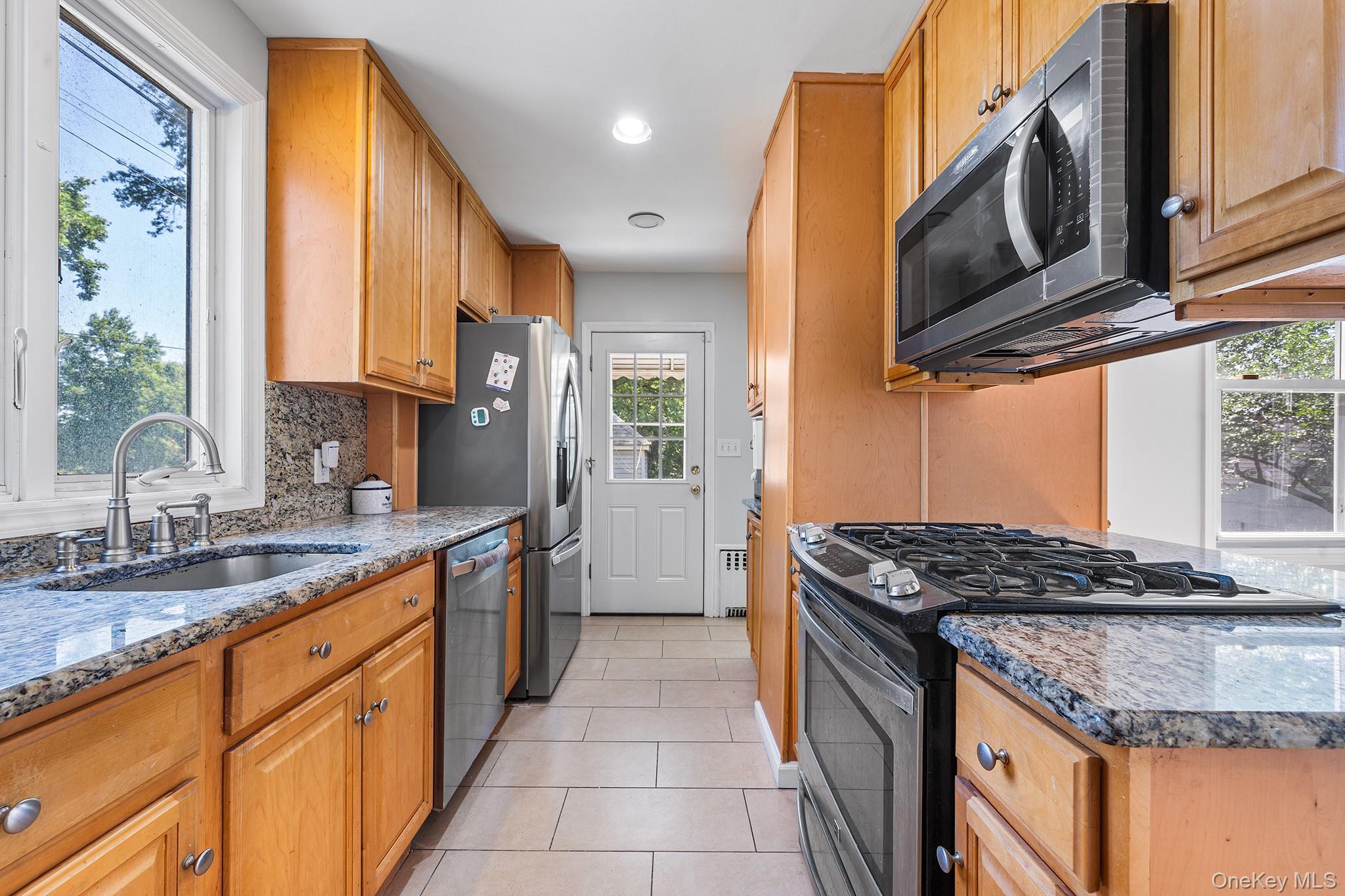 Single Family 168th Street Queens, NY 11365, MLS-1024235-7